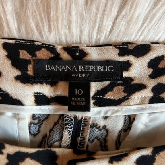Banana Republic Leopard Print Avery Pant. Size 10 - Picture 8 of 9